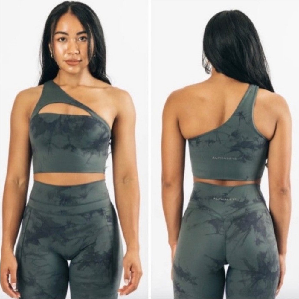 Alphalete asymmetrical bra xs